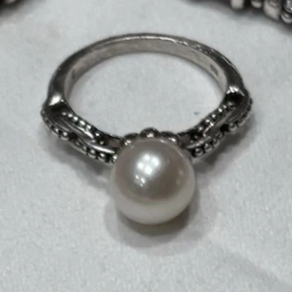 SALE! LAGOS Luna Pearl ring, Size 7, Sterling Silver Caviar beading - Picture 2 of 8